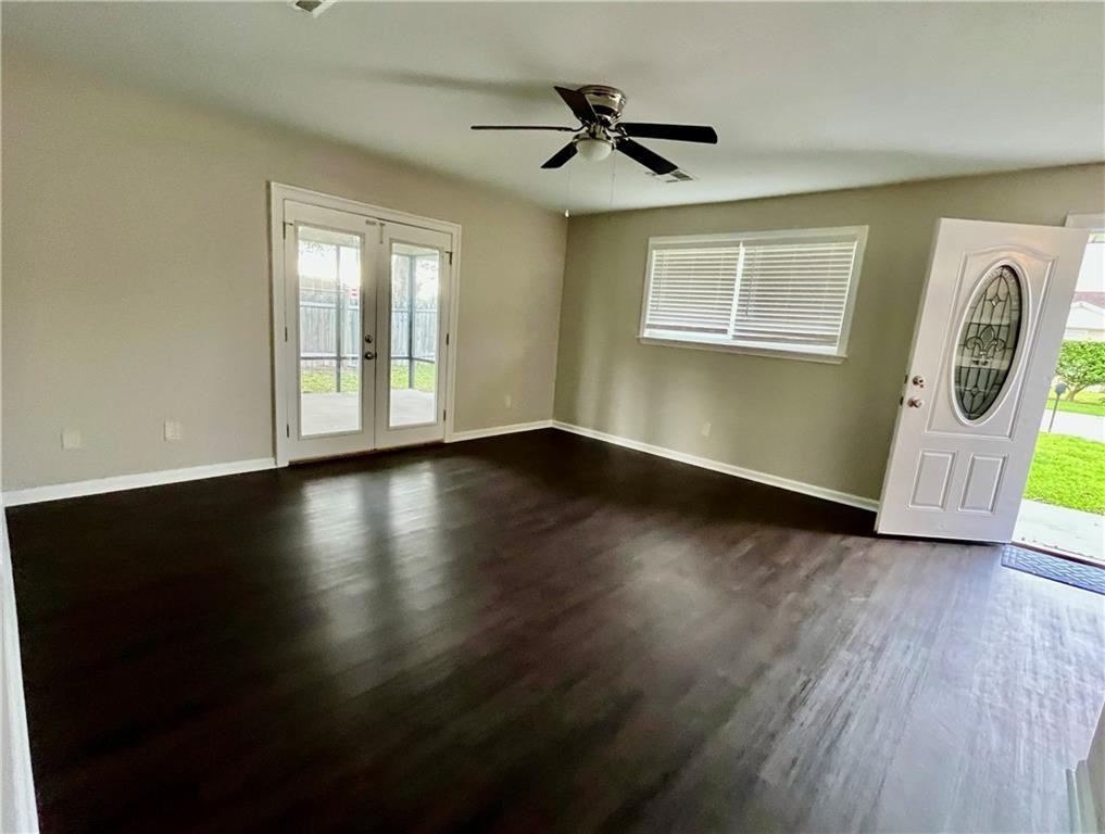 104 Yorke St Street - Photo 2 of 17