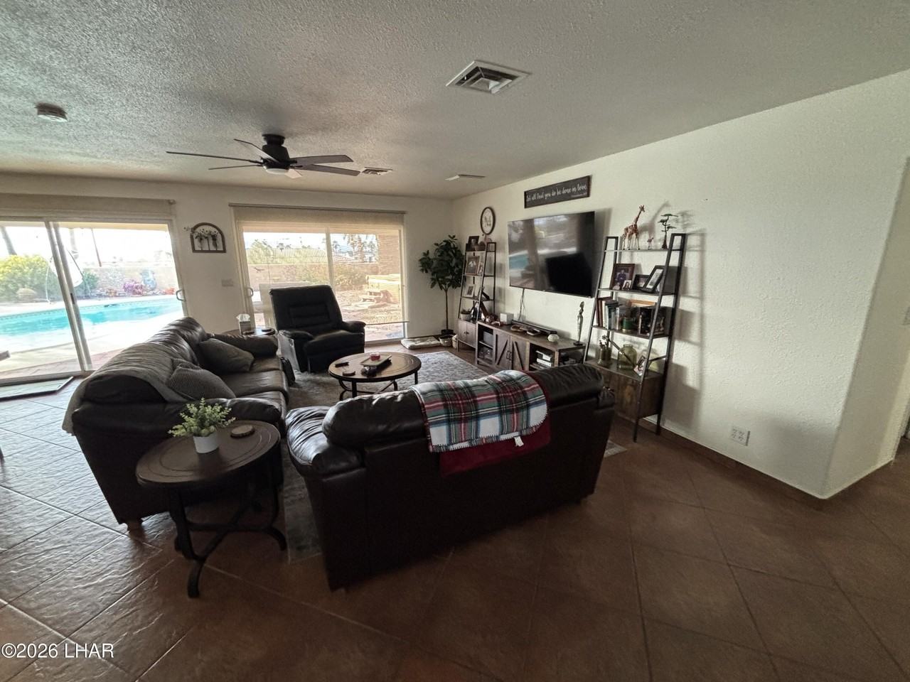 3243 Silver Saddle Dr - Photo 3 of 21