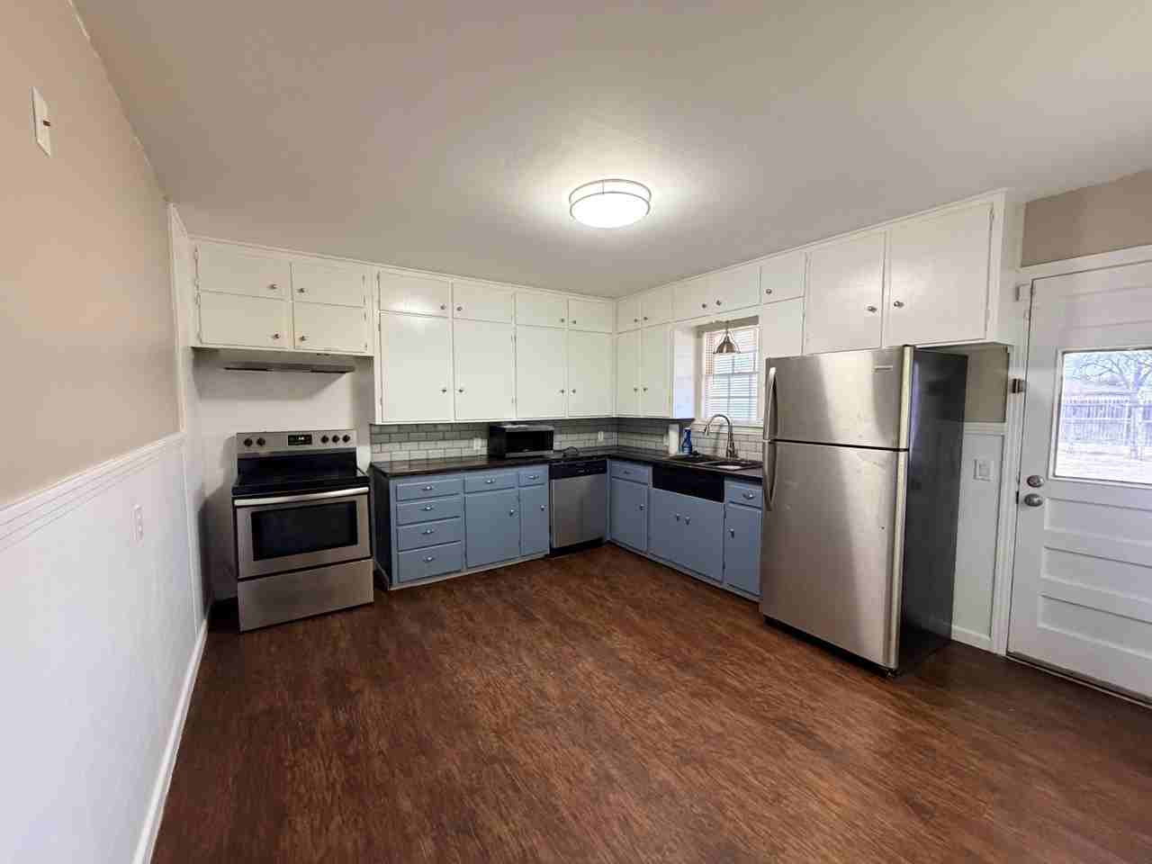 2510 36th St - Photo 5 of 22