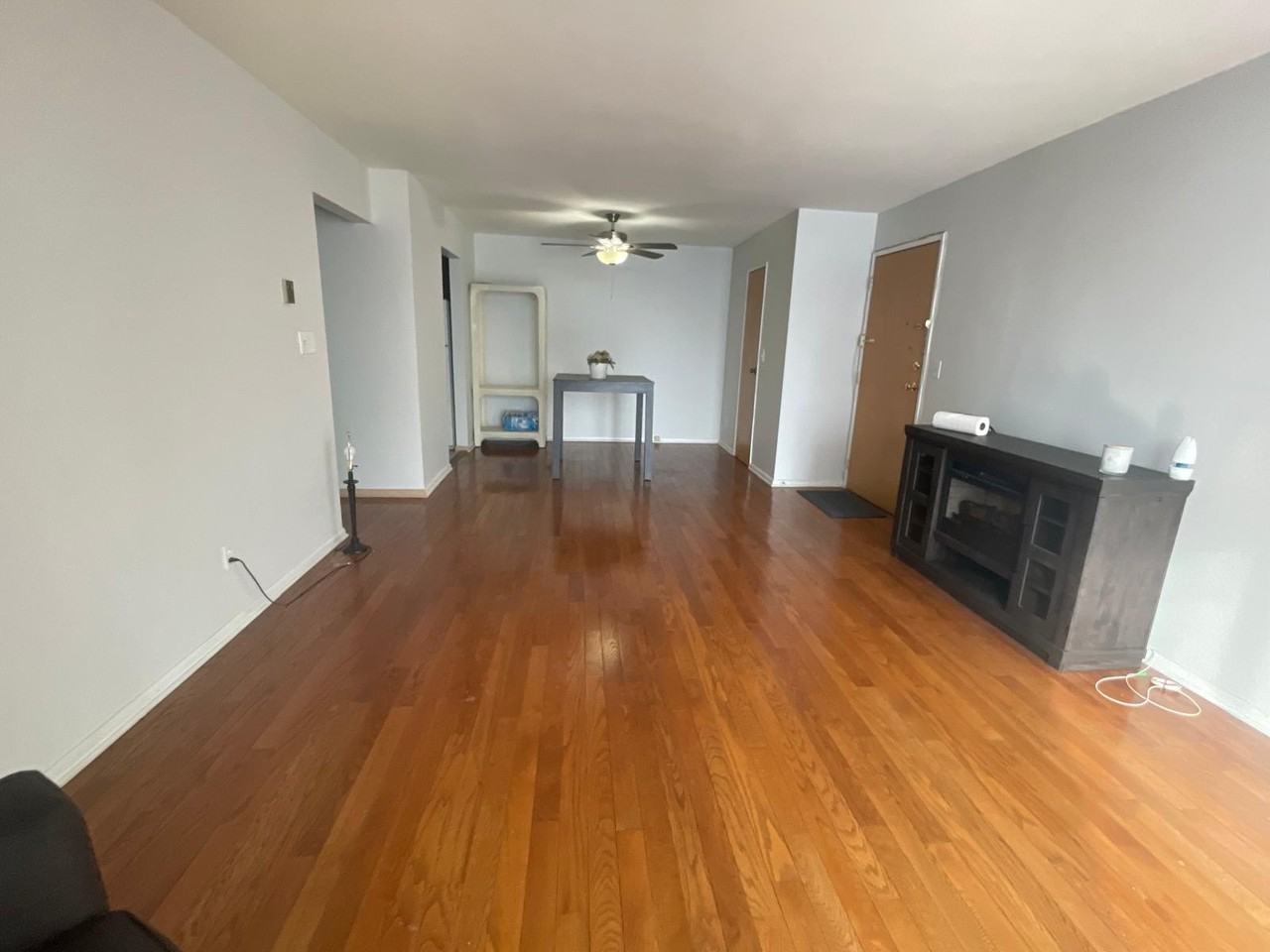 460 Liberty St - Photo 2 of 6