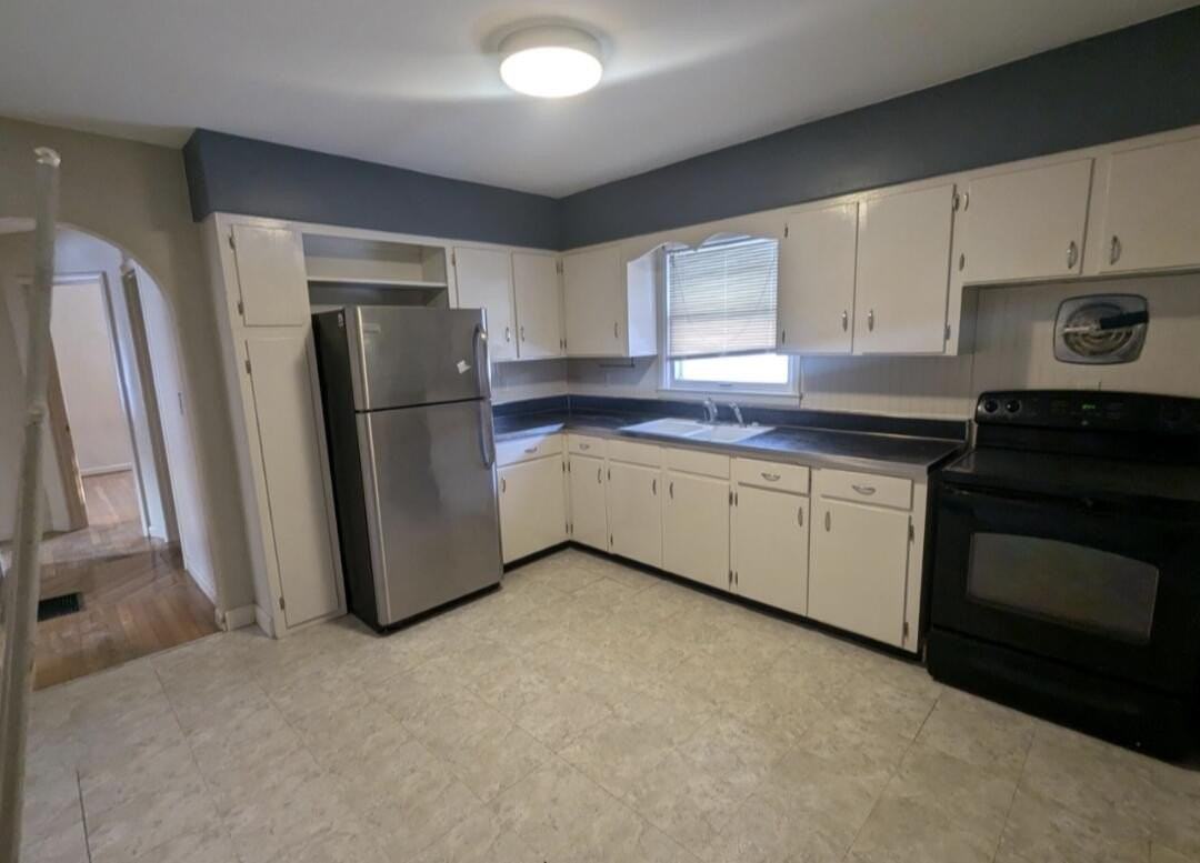 303 Caudill Ave - Photo 2 of 10