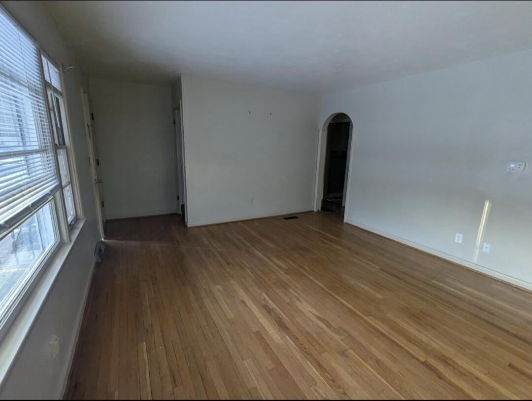 303 Caudill Ave - Photo 4 of 10