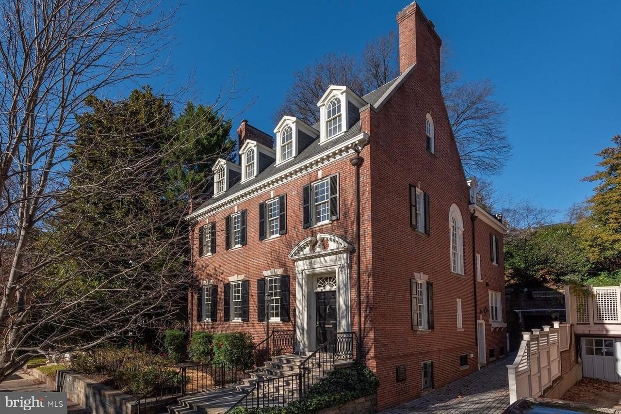 2425 California St Nw - Photo 2 of 50