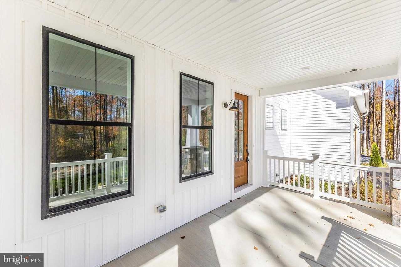 204 Three Rivers Rd - Photo 2 of 50