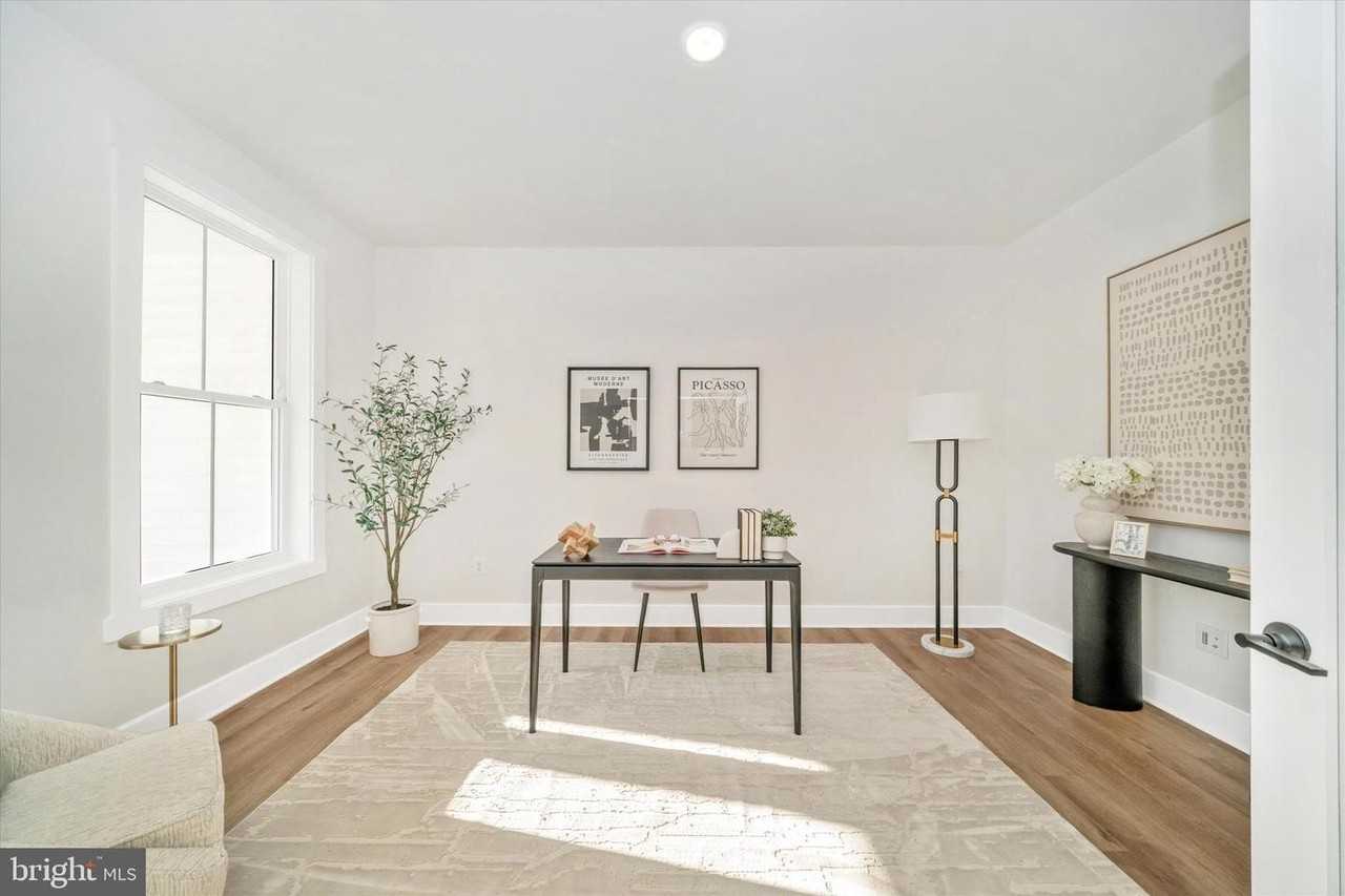 204 Three Rivers Rd - Photo 4 of 50