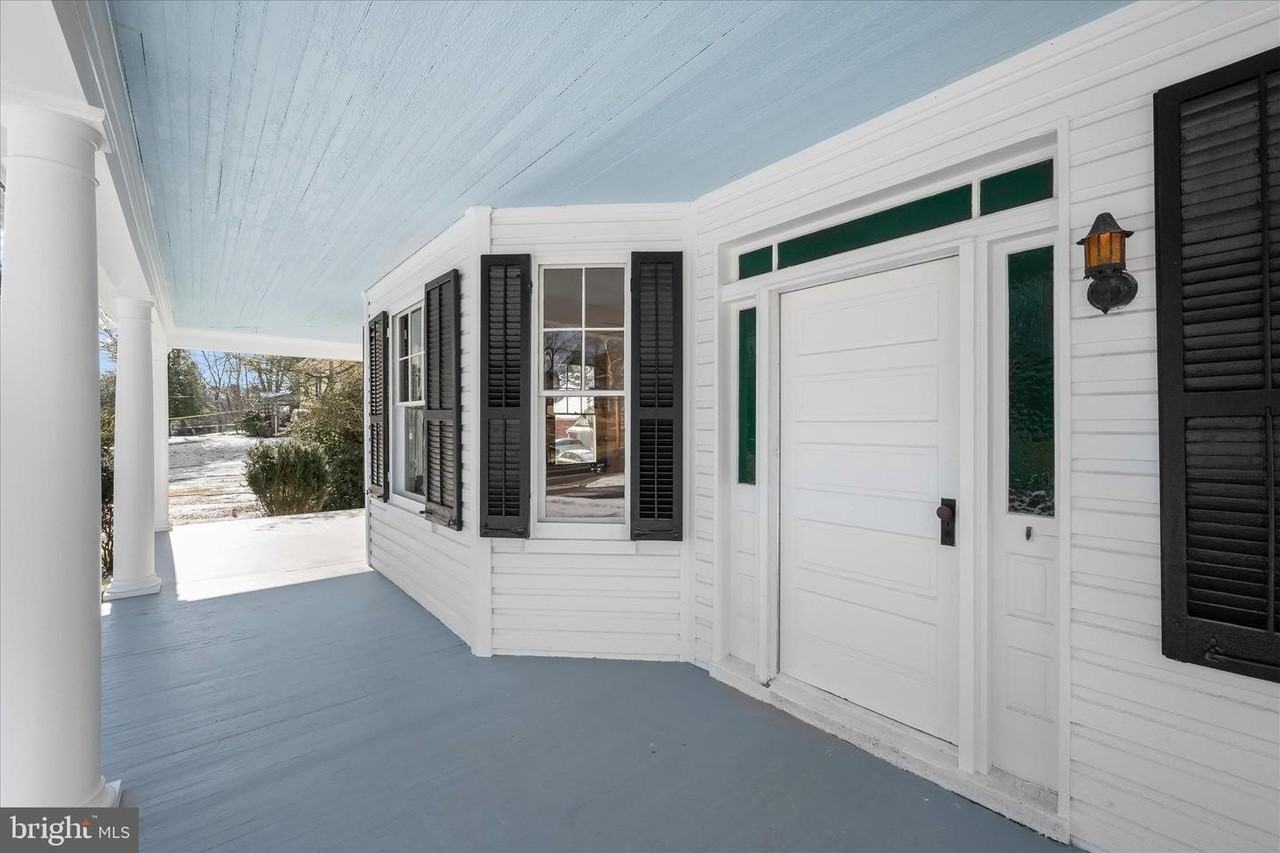 7332 Springfield Ave - Photo 4 of 50