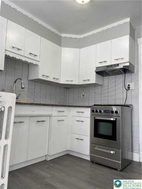 221 E South St - Photo 6 of 17