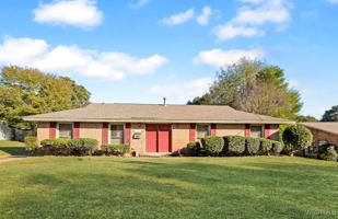 featured image of 817 Dumont Dr