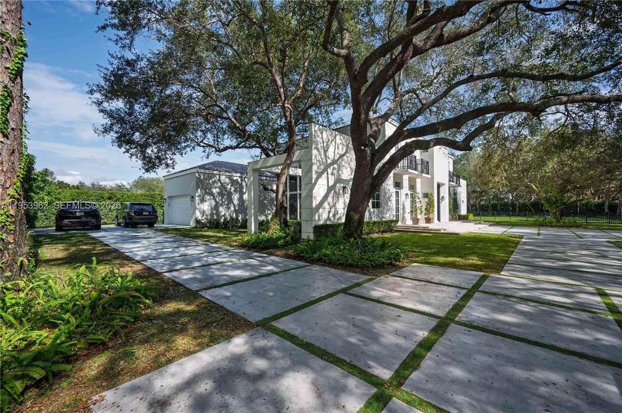 6355 Sw 114th St - Photo 5 of 50