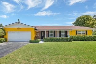 8275 Sw 206th Ter - Photo 1 of 1