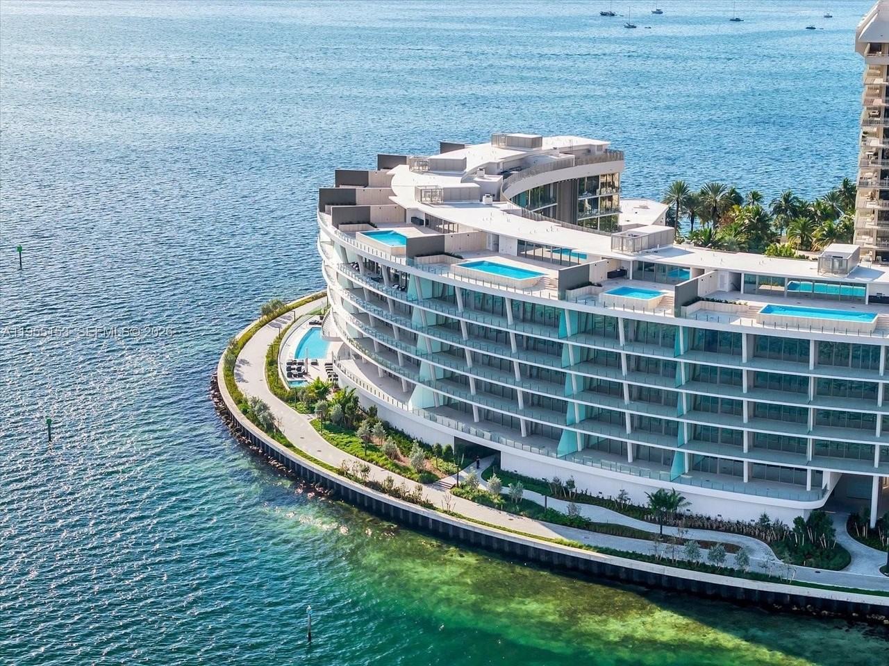 5 Grove Isle Dr #L305 - Photo 5 of 35