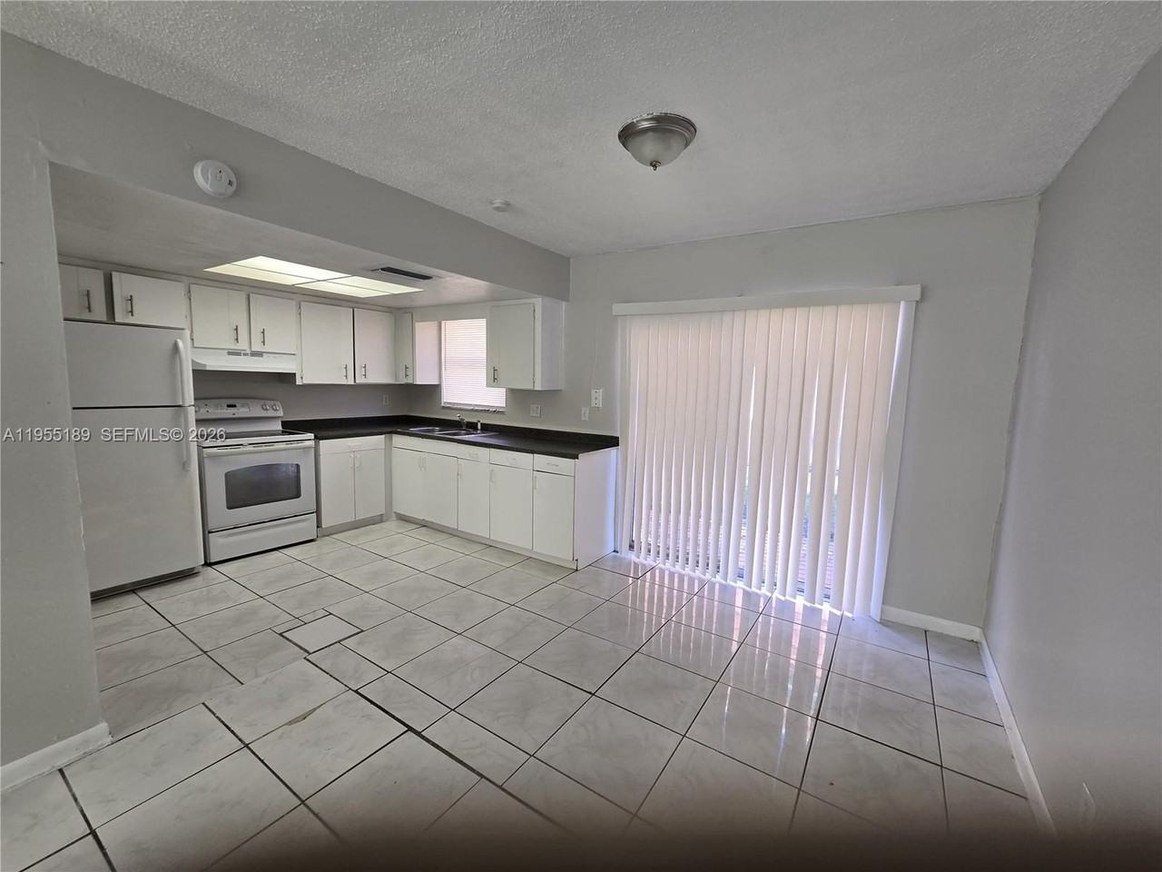 5309 Nw 27th St #5D - Photo 4 of 13