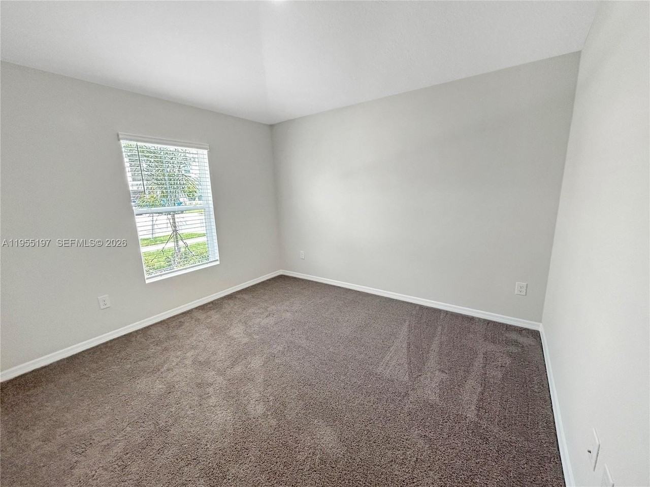 2060 Stillview Pass - Photo 5 of 37