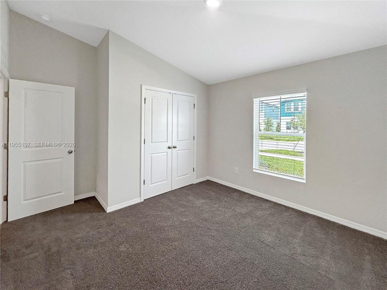 2060 Stillview Pass - Photo 6 of 37