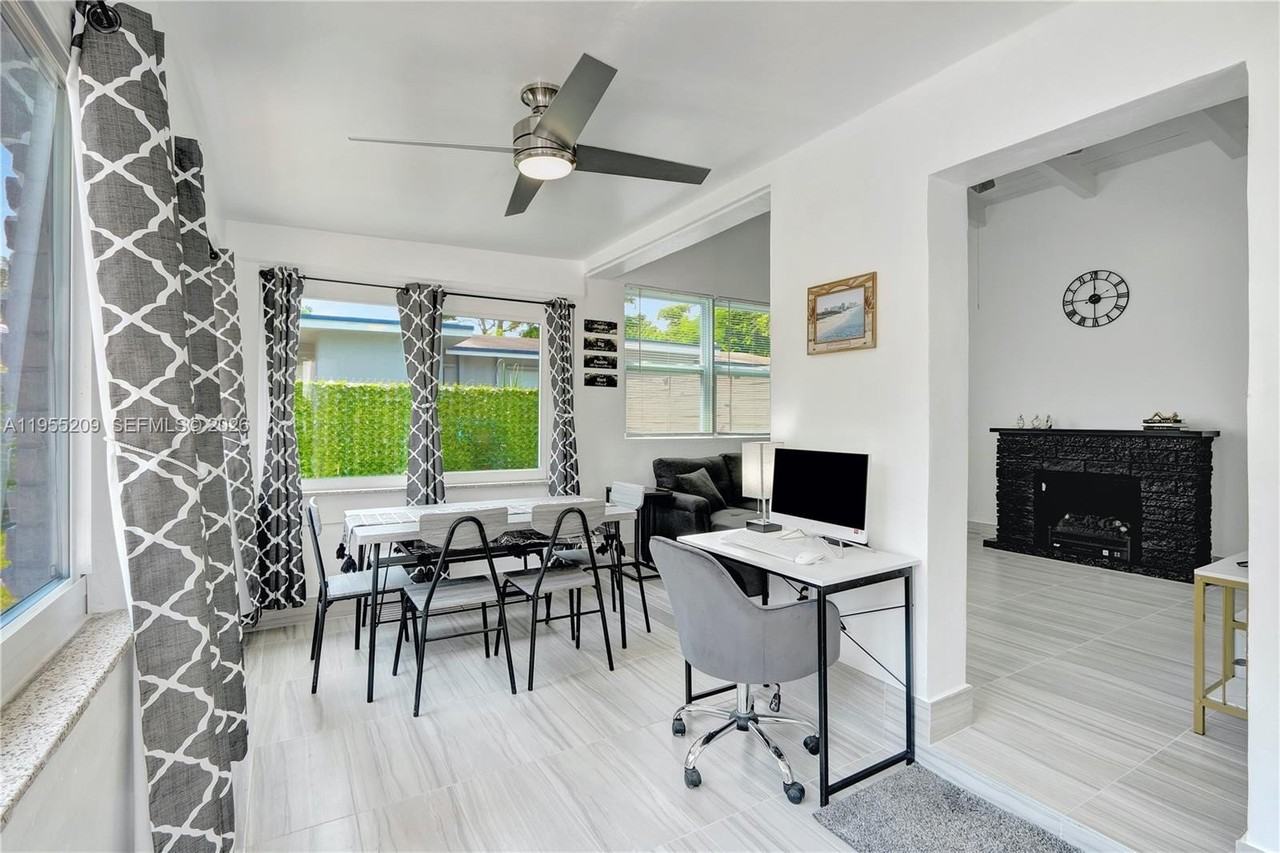 1205 Nw 3rd Ave #A - Photo 2 of 13