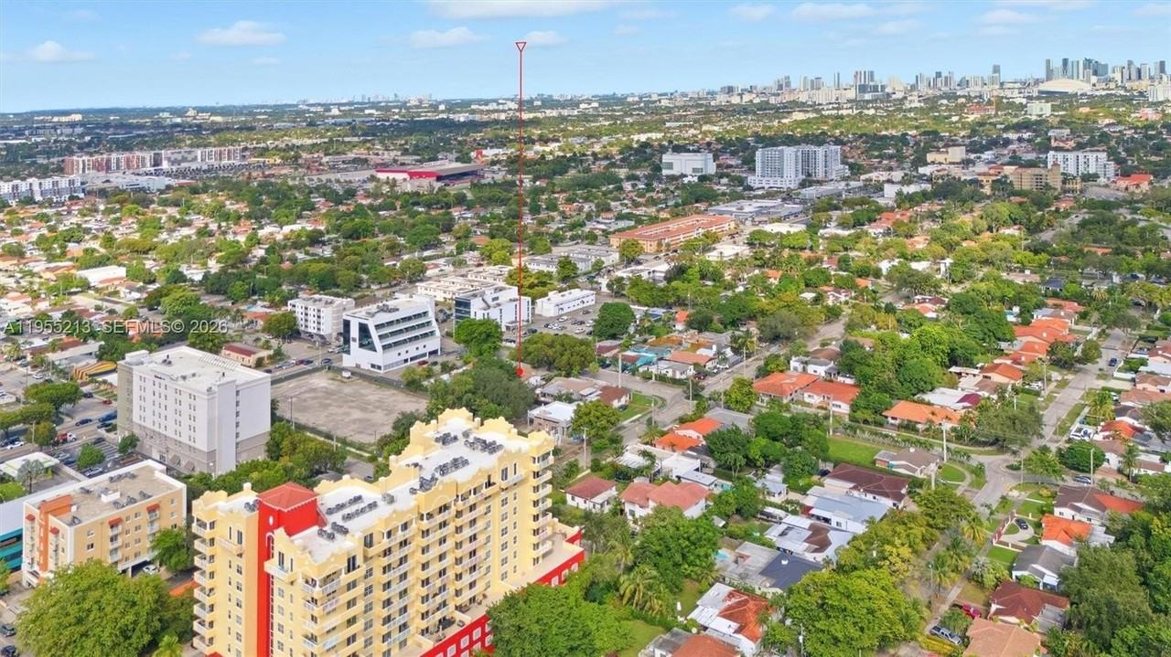 104 Sw 40th Ave #0 - Photo 4 of 37