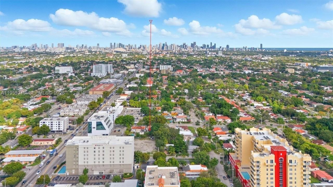 104 Sw 40th Ave #0 - Photo 5 of 37