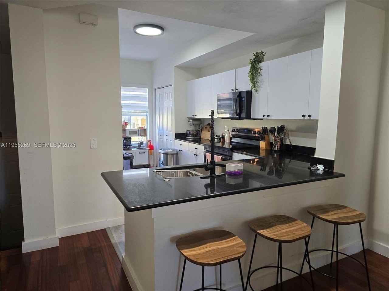 738 Ne 90th St #207 - Photo 5 of 19