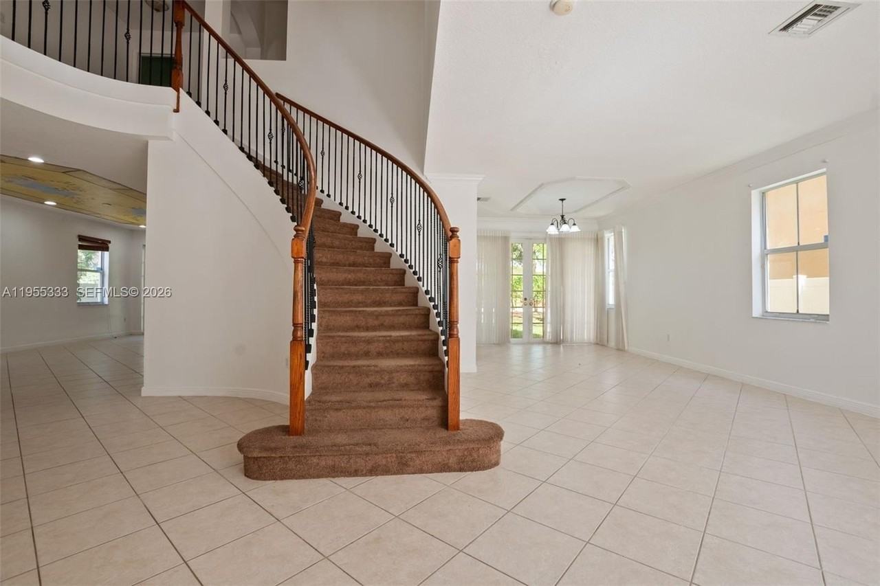 16301 Sw 49th Ct - Photo 7 of 37