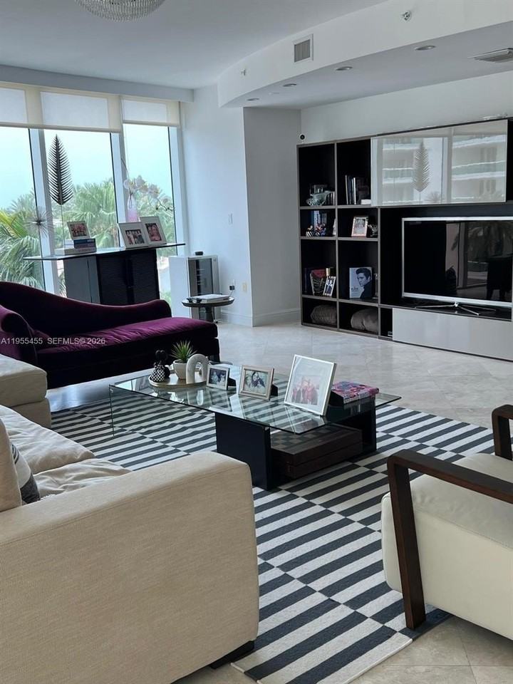 19955 Ne 38th Ct #606