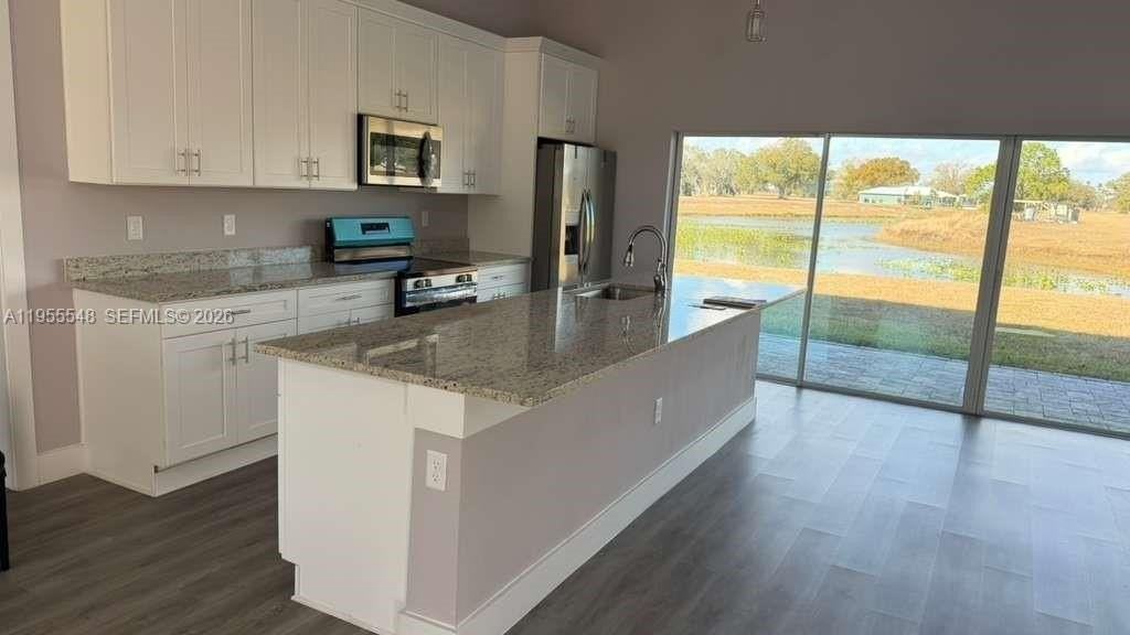 6805 Heavitree Dr - Photo 3 of 50