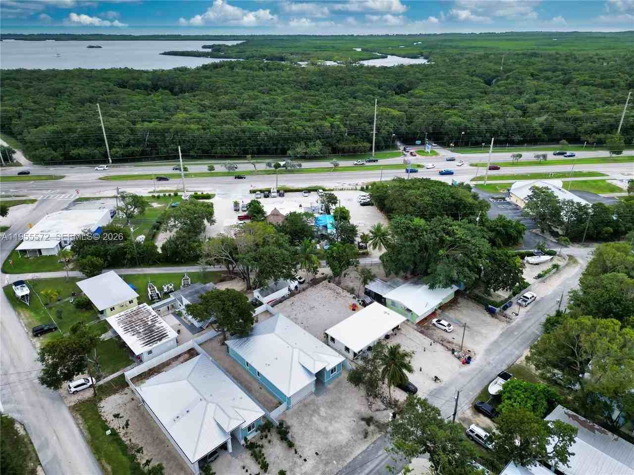 640 Colson Dr - Photo 3 of 39