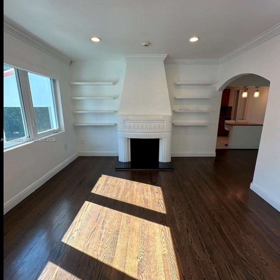 109 Camilo Ave - Photo 6 of 31