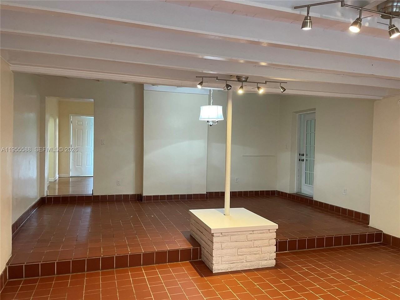 535 Nw 121st St - Photo 6 of 29