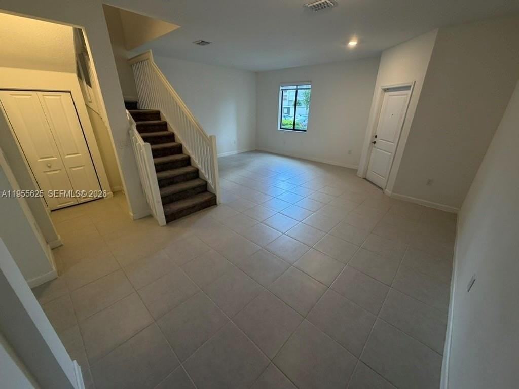 21001 Ne 8th Ave - Photo 2 of 27