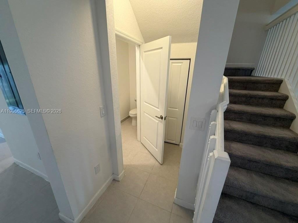 21001 Ne 8th Ave - Photo 7 of 27