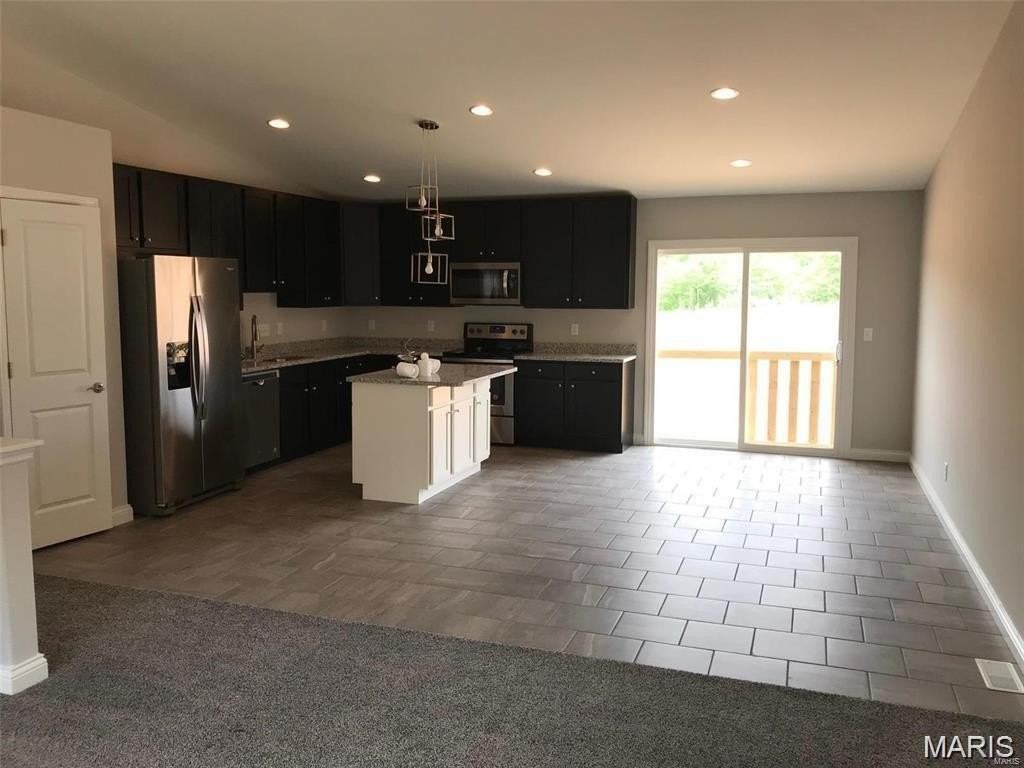 314 Touchdown Dr - Photo 2 of 16