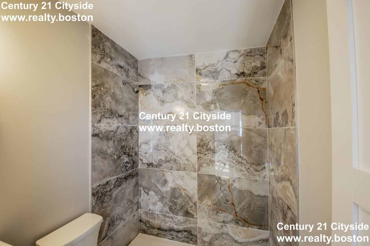 135 Chelsea St #5 - Photo 4 of 6