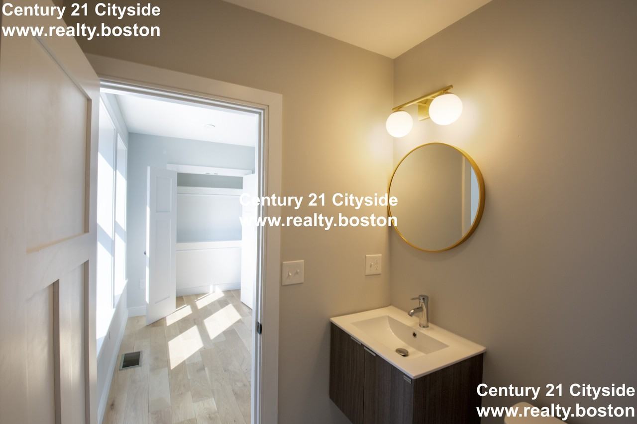 135 Chelsea St #5 - Photo 6 of 6