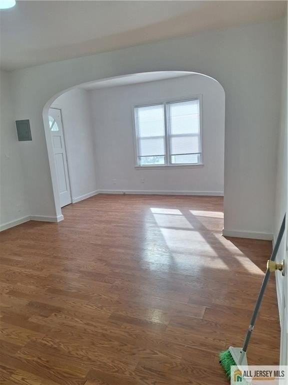 4087 Woodbridge Ave - Photo 3 of 10