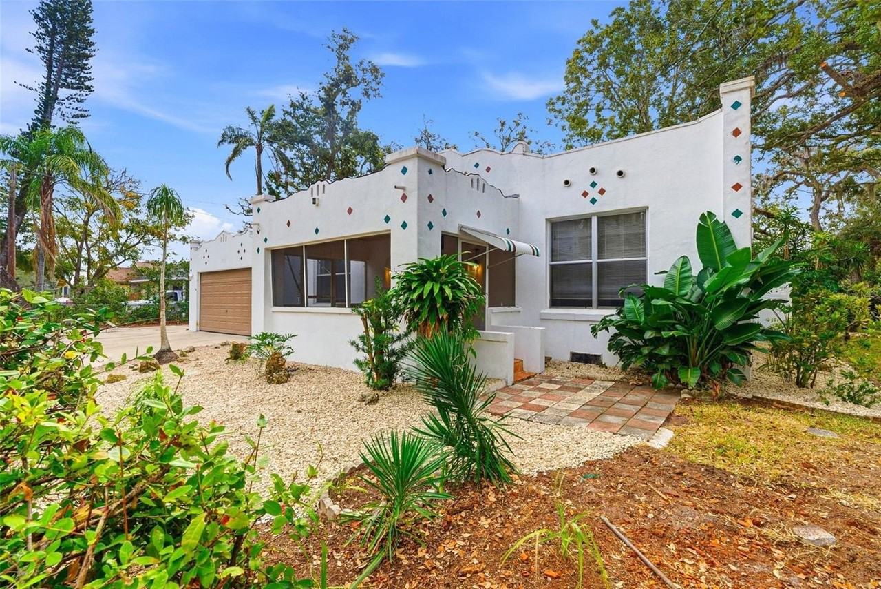 1706 4th Ave E - Photo 3 of 26