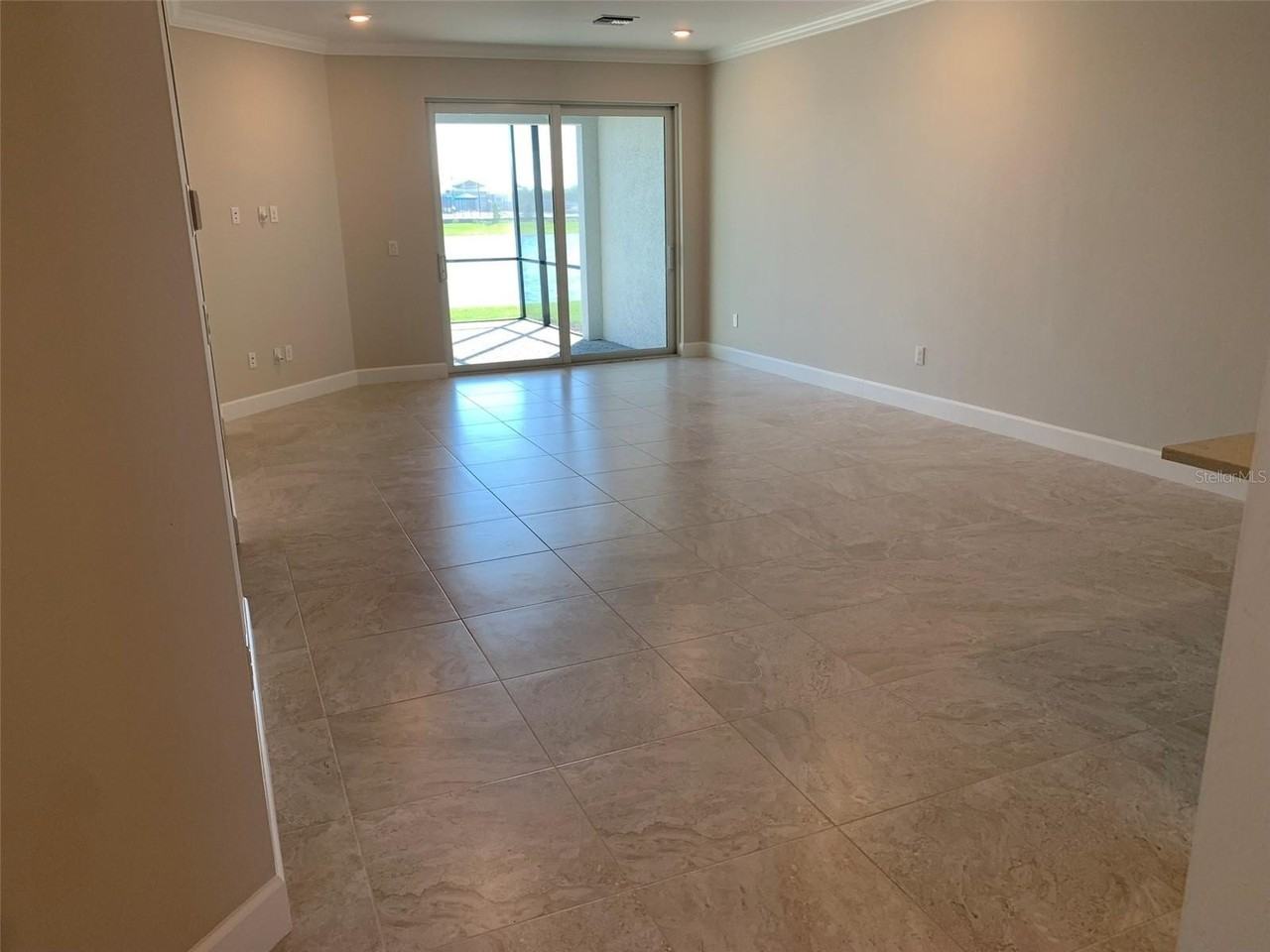 9881 Bright Water Dr - Photo 6 of 44