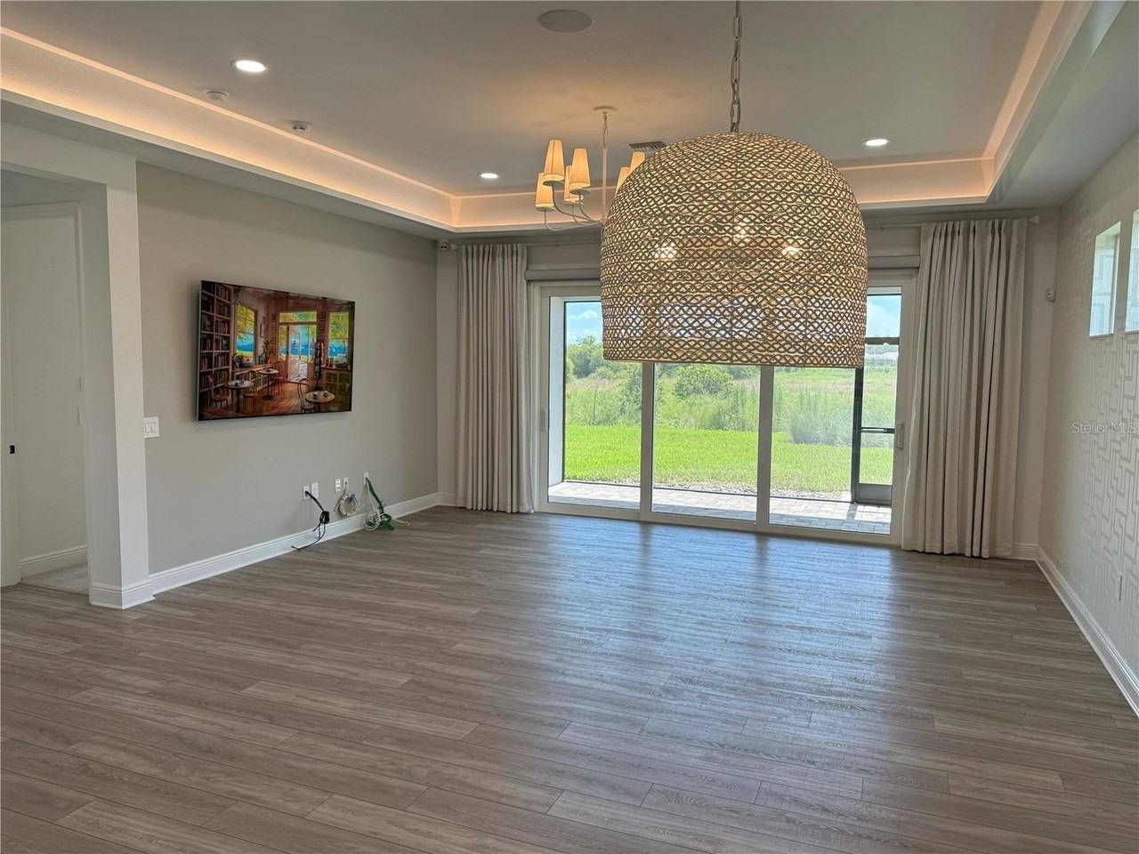 1007 Waterline Ct - Photo 2 of 49