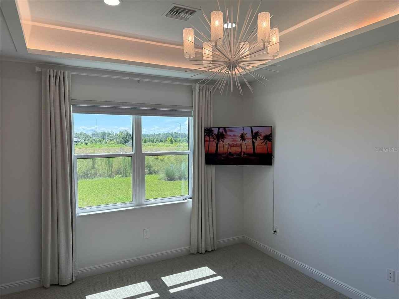 1007 Waterline Ct - Photo 4 of 49