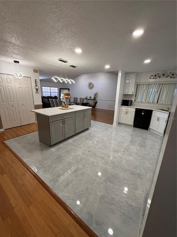 32 Westlawn Pl - Photo 4 of 21