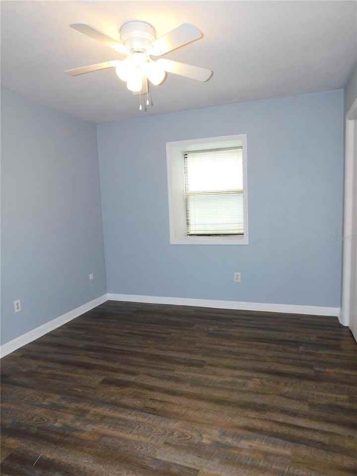 4304 Ne 17th Ter - Photo 6 of 15