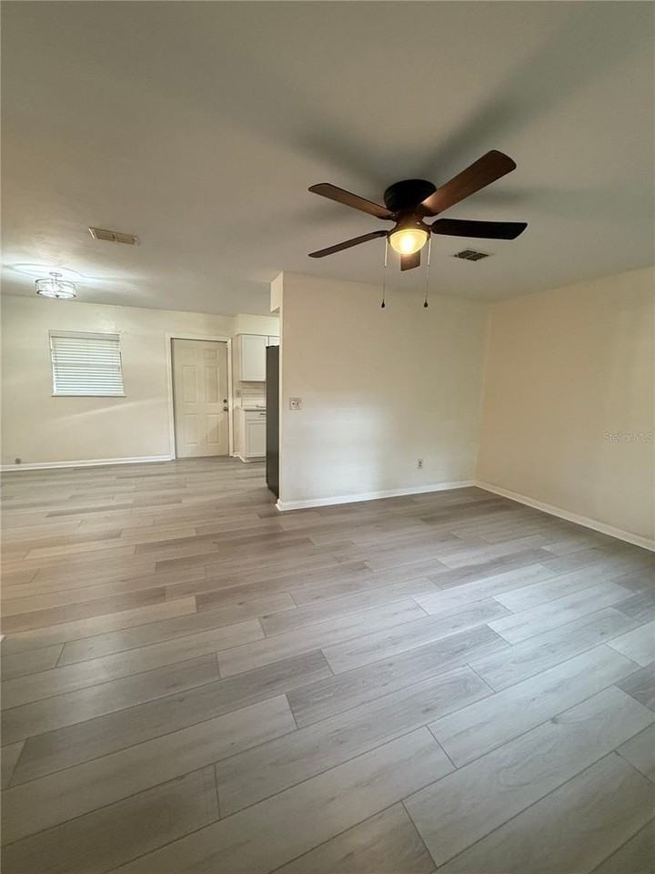 15615 Nw 138th Dr - Photo 5 of 40