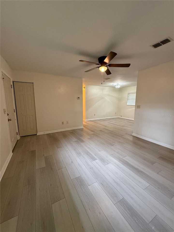 15615 Nw 138th Dr - Photo 6 of 40