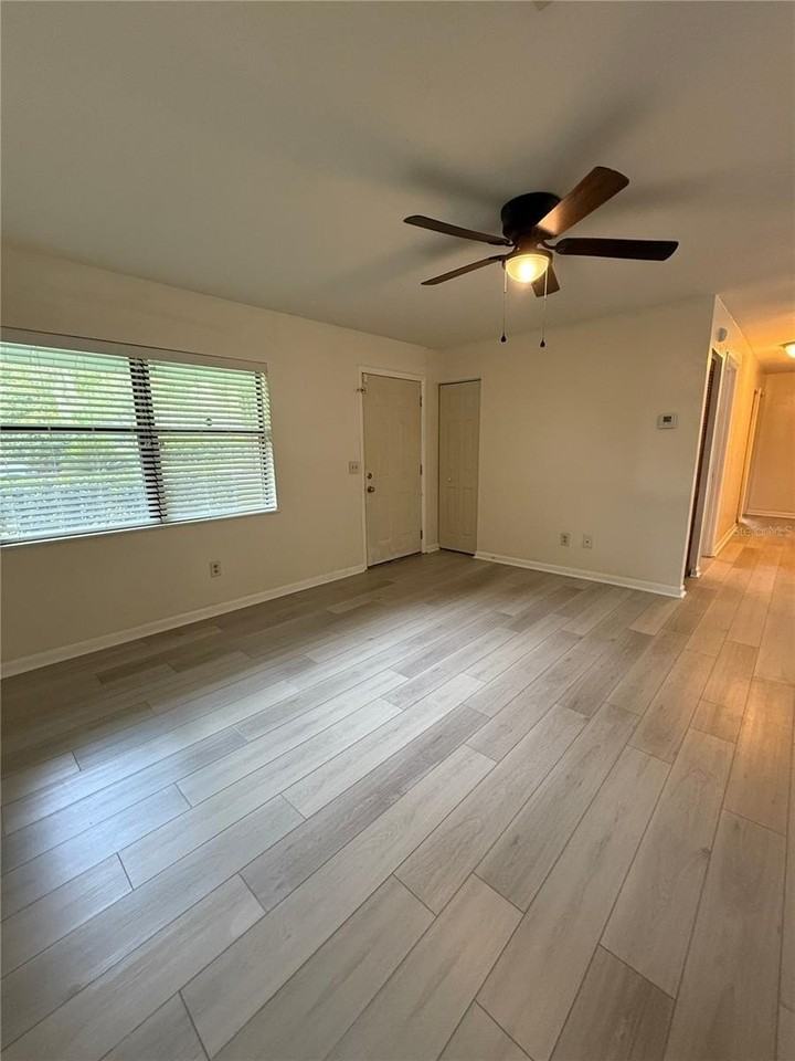 15615 Nw 138th Dr - Photo 7 of 40