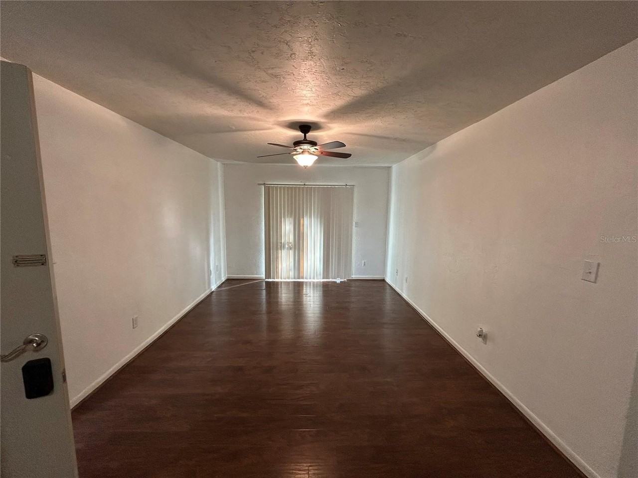 1015 Sw 9th St #B2 - Photo 6 of 12