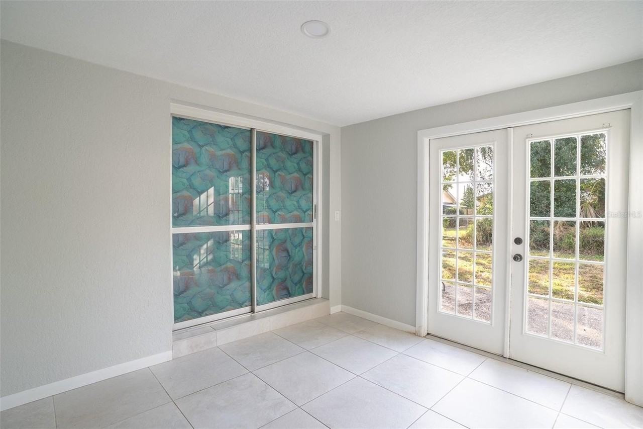 124 Shelley Dr - Photo 6 of 23