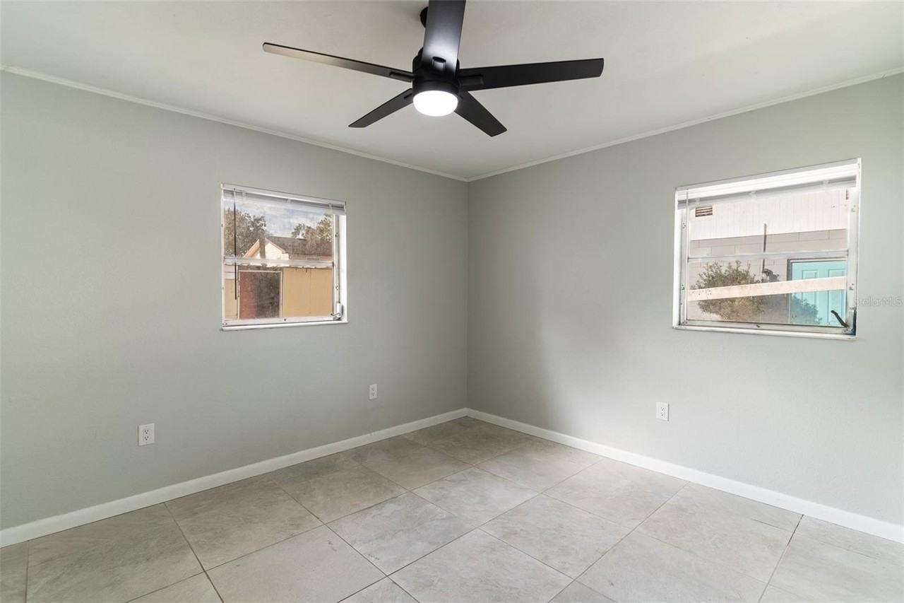 124 Shelley Dr - Photo 7 of 23