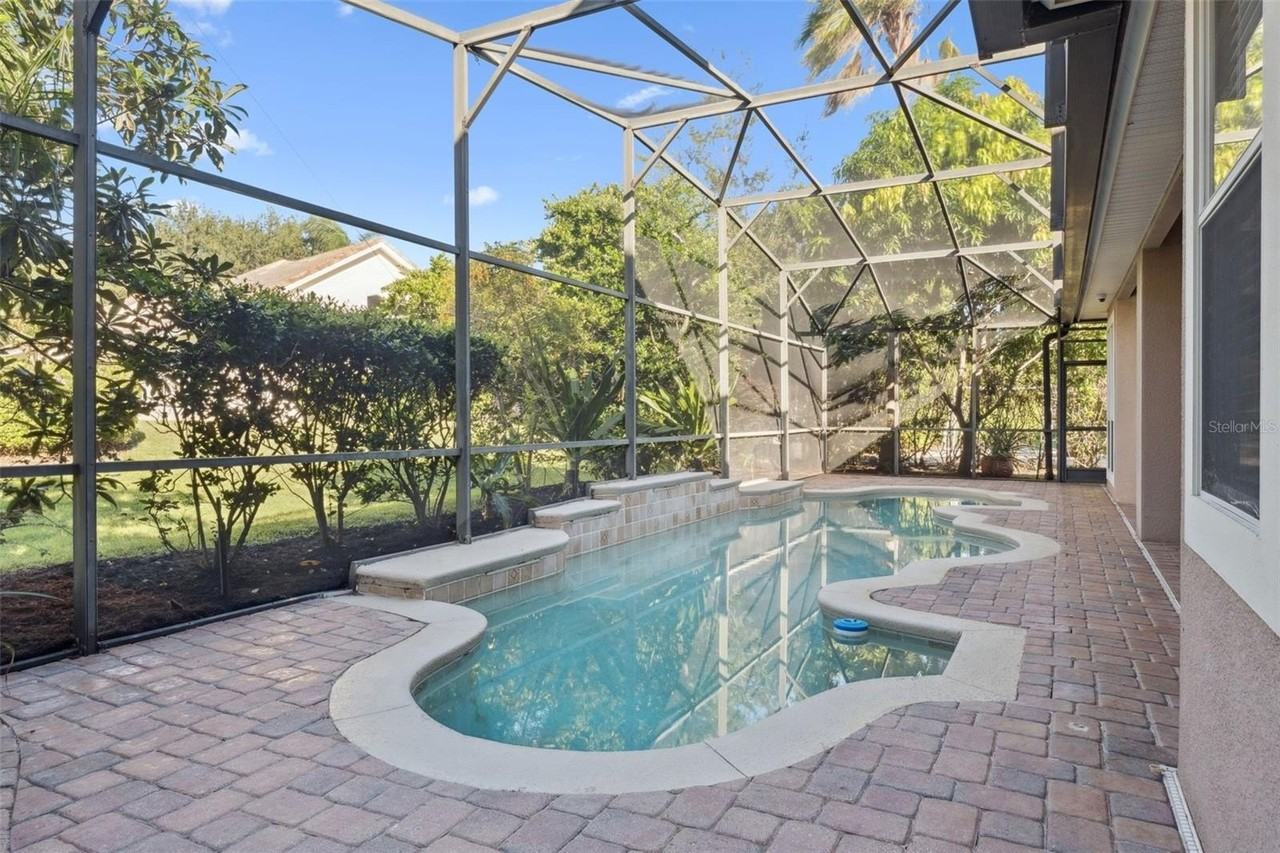 8824 Elliotts Ct - Photo 2 of 43