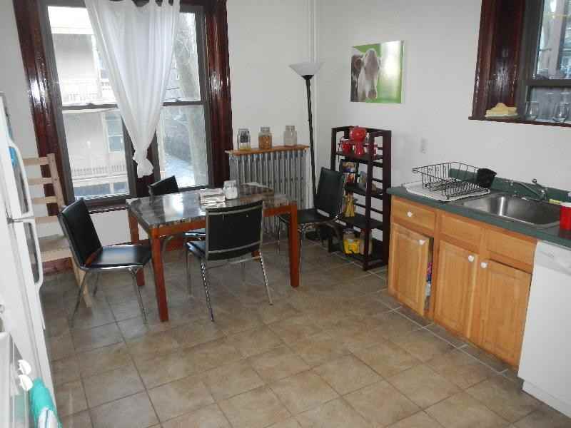 177 Saint Alphonsus St #2 - Photo 3 of 9