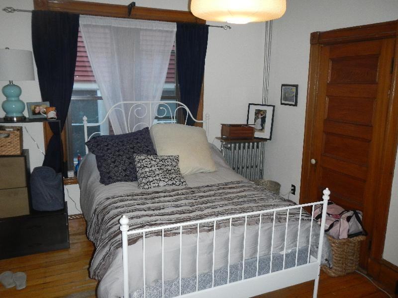 177 Saint Alphonsus St #2 - Photo 5 of 9