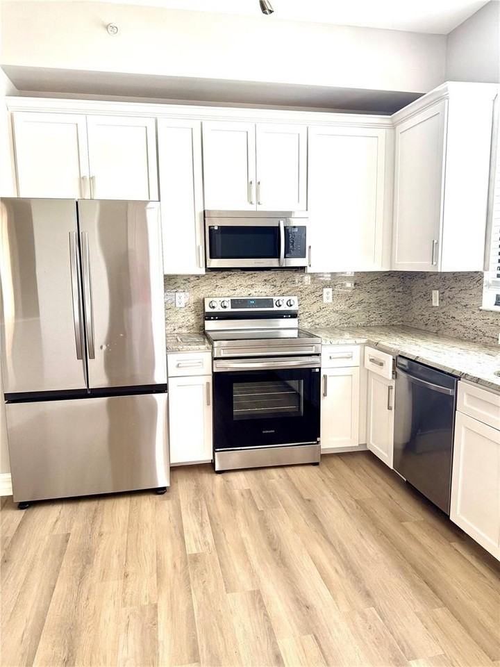 509 Mirasol Cir #101 - Photo 6 of 12